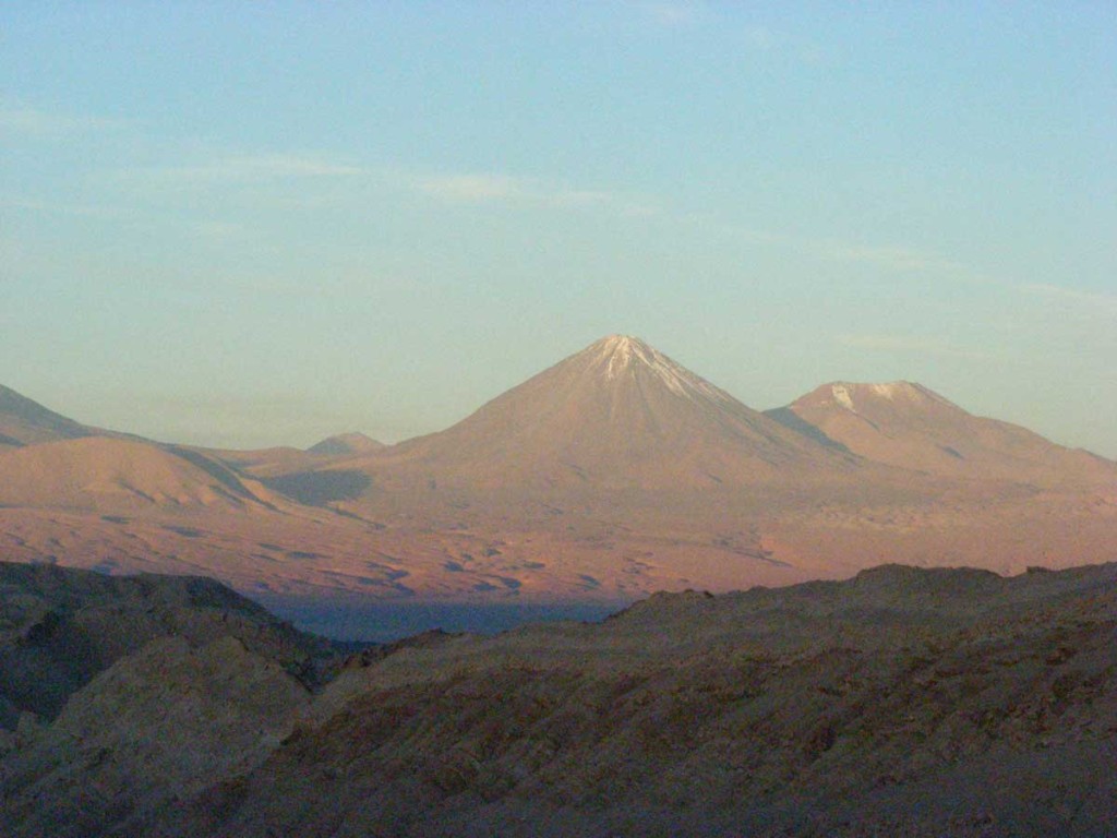 Licancabur, above the Salar de Atacama, towards sunset